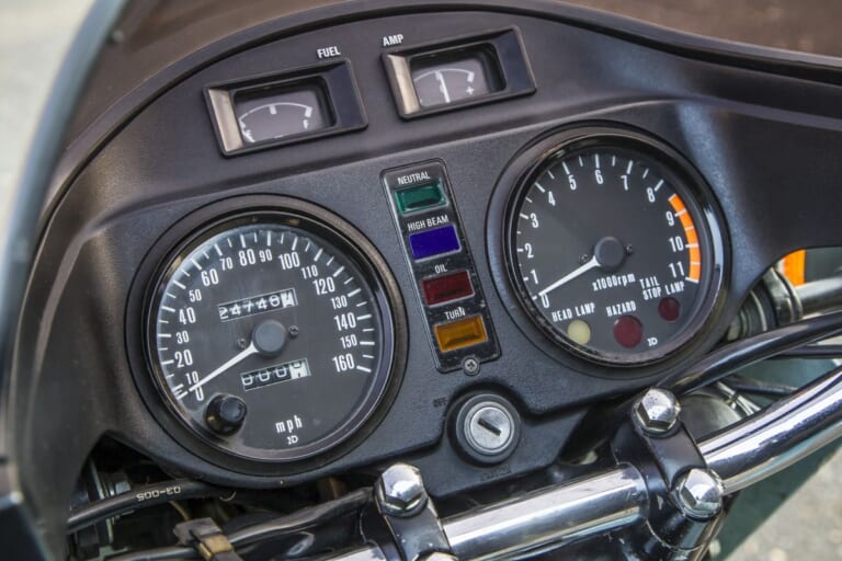 KAWASAKI Z1-R｜直線基調のデザインを持つメーカー純正カフェレーサー：カワサキZ1-R【1978～1980】