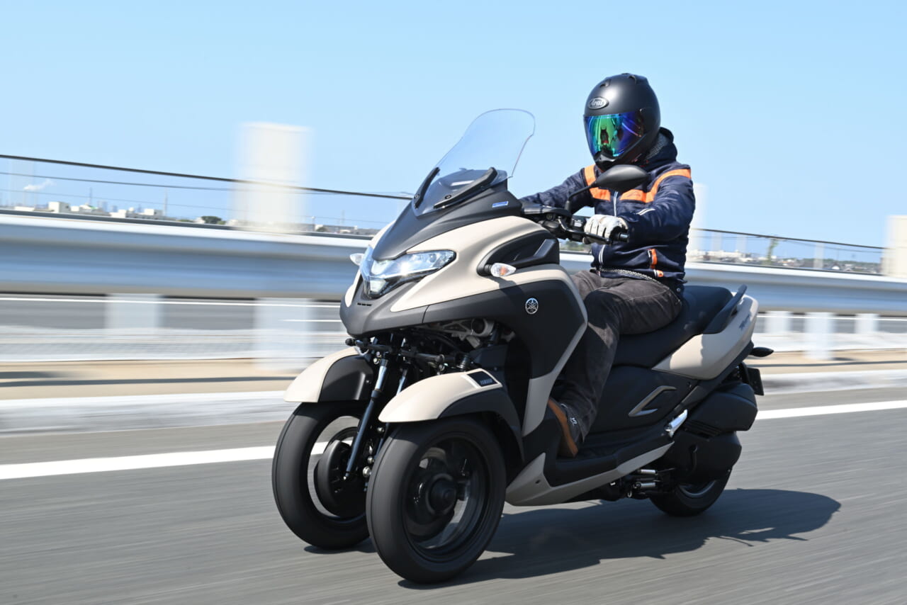 ヤマハ｜トリシティ300｜試乗インプレッション｜【安定感抜群で高速道路もラクラクのオートマ リーニング・マルチ・ホイール】ヤマハ　トリシティ300 2025モデル試乗レポート