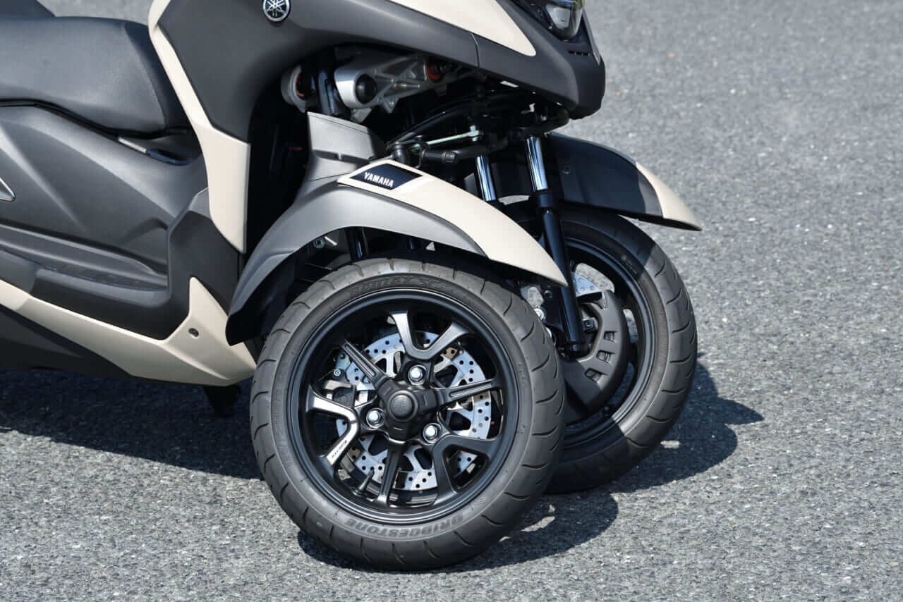 ヤマハ｜トリシティ300｜試乗インプレッション｜【安定感抜群で高速道路もラクラクのオートマ リーニング・マルチ・ホイール】ヤマハ　トリシティ300 2025モデル試乗レポート
