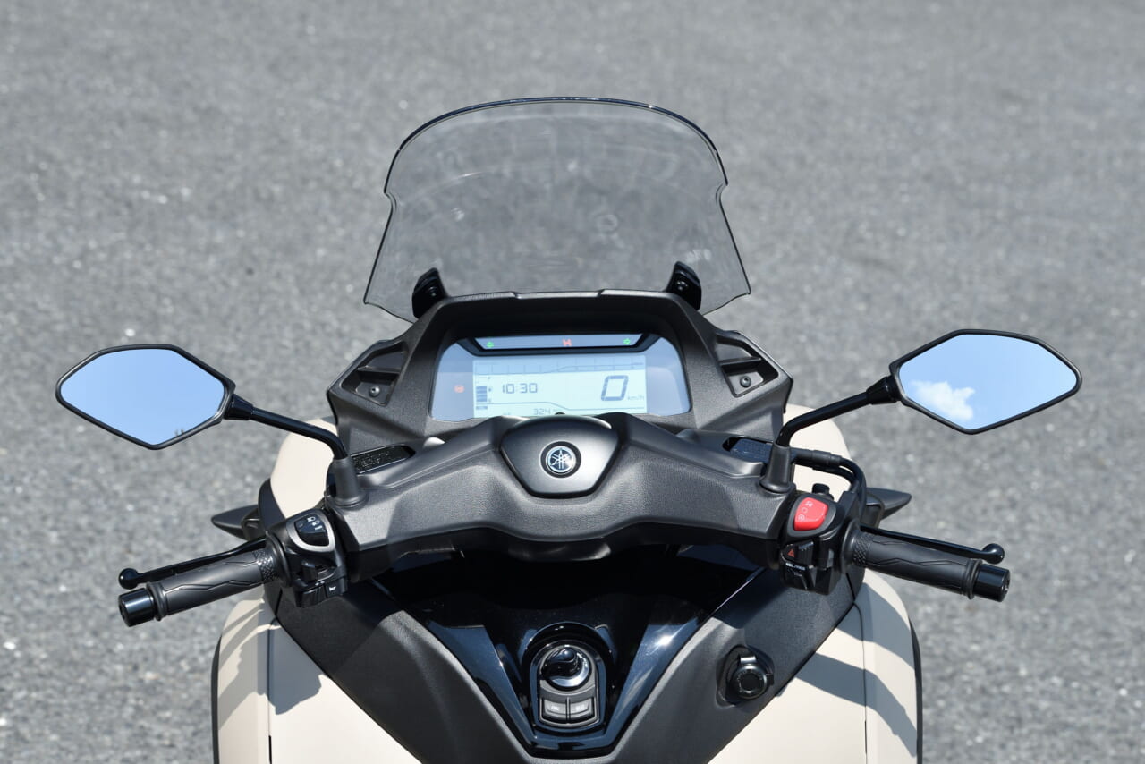 ヤマハ｜トリシティ300｜試乗インプレッション｜【安定感抜群で高速道路もラクラクのオートマ リーニング・マルチ・ホイール】ヤマハ　トリシティ300 2025モデル試乗レポート