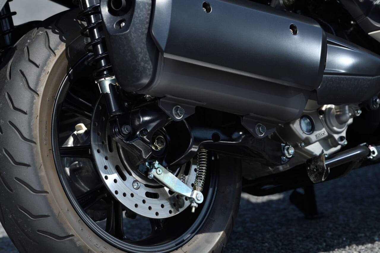 ヤマハ｜トリシティ300｜試乗インプレッション｜【安定感抜群で高速道路もラクラクのオートマ リーニング・マルチ・ホイール】ヤマハ　トリシティ300 2025モデル試乗レポート