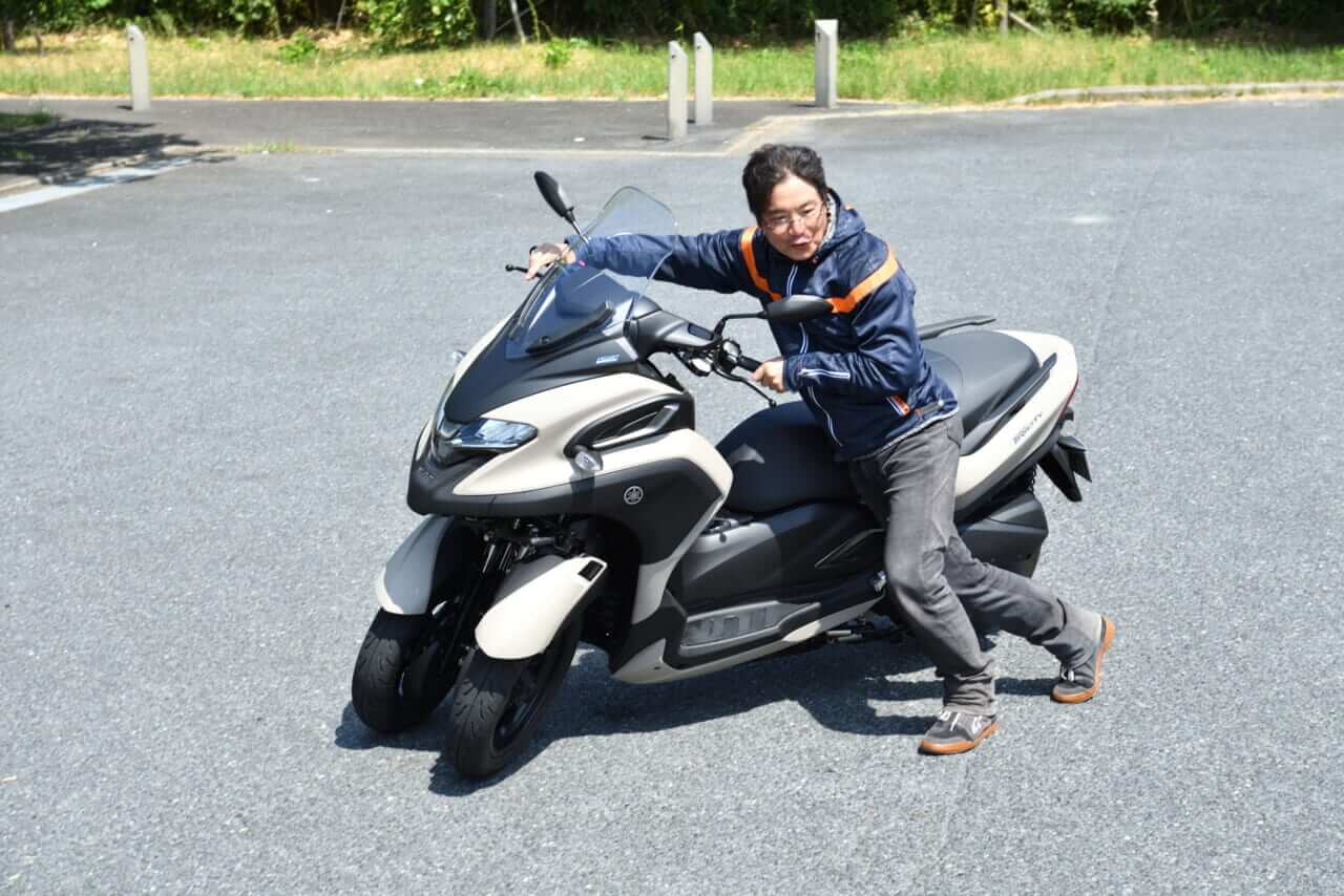 ヤマハ｜トリシティ300｜試乗インプレッション｜【安定感抜群で高速道路もラクラクのオートマ リーニング・マルチ・ホイール】ヤマハ　トリシティ300 2025モデル試乗レポート