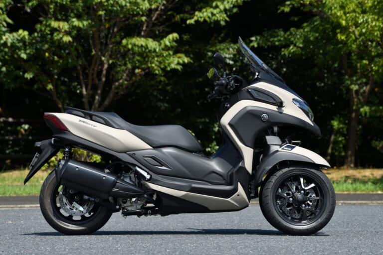 ヤマハ｜トリシティ300｜試乗インプレッション｜【安定感抜群で高速道路もラクラクのオートマ リーニング・マルチ・ホイール】ヤマハ　トリシティ300 2025モデル試乗レポート