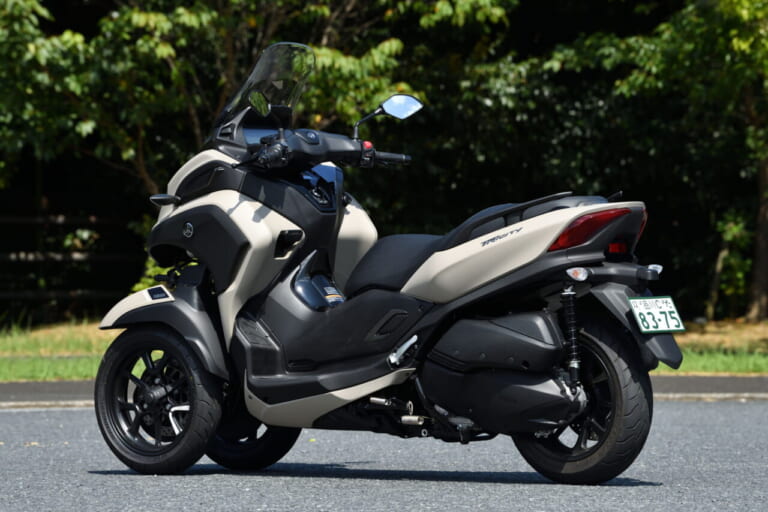 ヤマハ｜トリシティ300｜試乗インプレッション｜【安定感抜群で高速道路もラクラクのオートマ リーニング・マルチ・ホイール】ヤマハ　トリシティ300 2025モデル試乗レポート