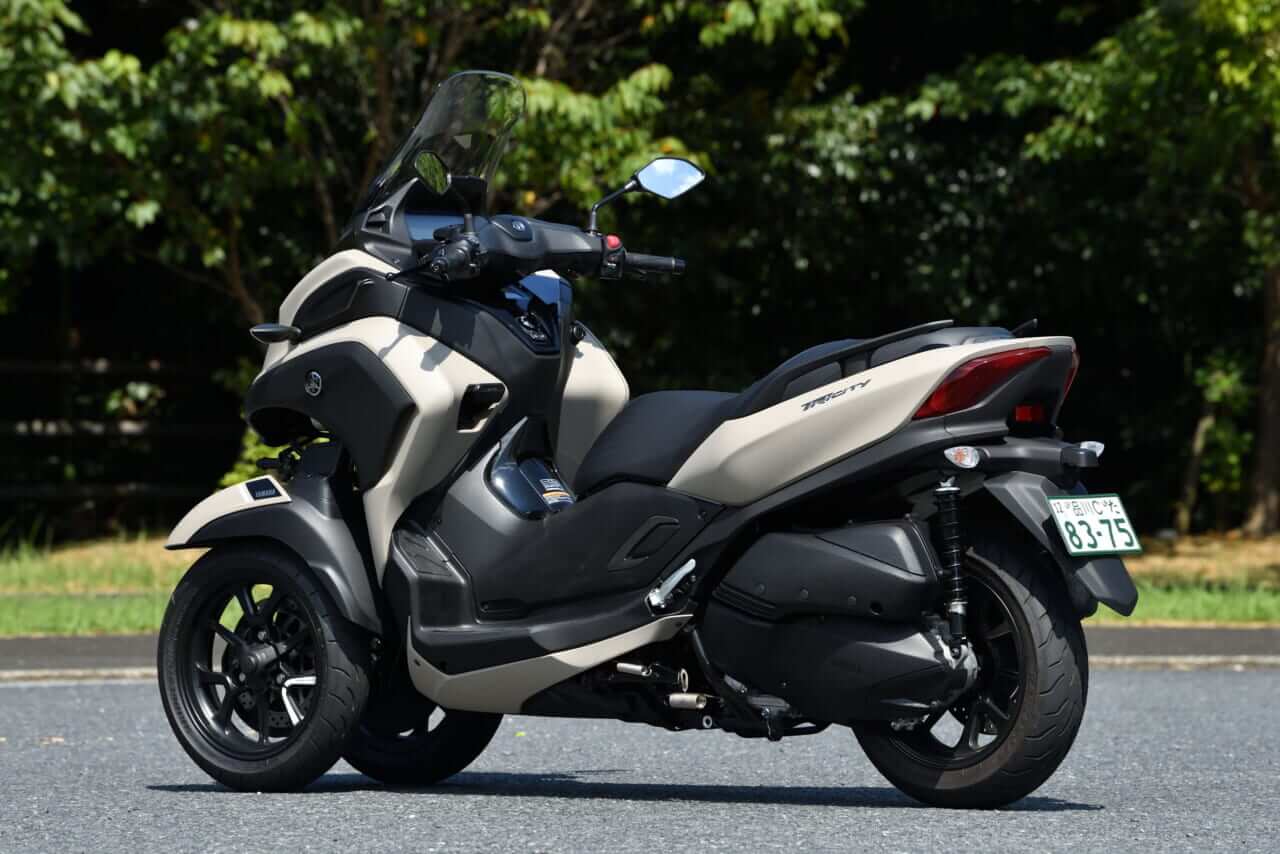 ヤマハ｜トリシティ300｜試乗インプレッション｜【安定感抜群で高速道路もラクラクのオートマ リーニング・マルチ・ホイール】ヤマハ　トリシティ300 2025モデル試乗レポート