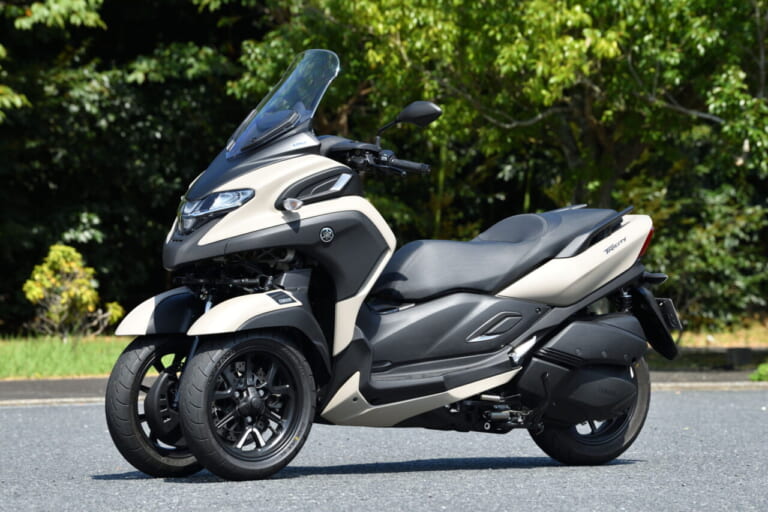 ヤマハ｜トリシティ300｜試乗インプレッション｜【安定感抜群で高速道路もラクラクのオートマ リーニング・マルチ・ホイール】ヤマハ　トリシティ300 2025モデル試乗レポート