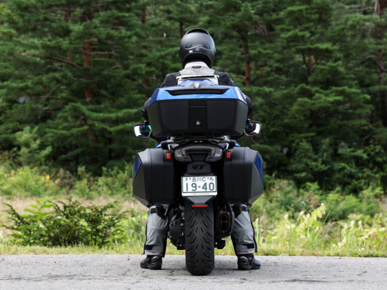 BMW R1300RT｜【NEWモデル試乗】贅沢ツアラー | BMW R1300RT「旅がラクなだけでなく、より走りを楽しめるようになった」
