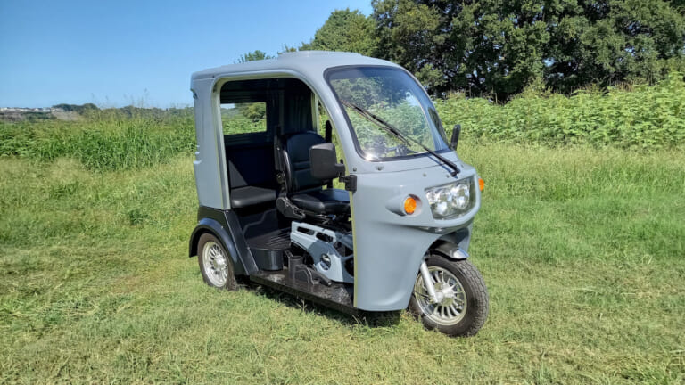 【徹底試乗レビュー】排気量×2だけじゃない! APトライク250が“男ゴコロをくすぐる”ワケ|【徹底試乗レビュー】排気量×2だけじゃない! APトライク250が“男ゴコロをくすぐる”ワケ