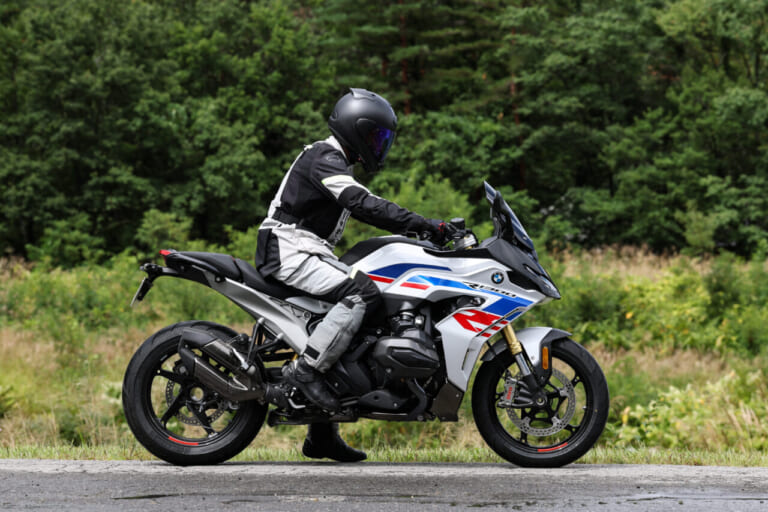 BMW R1300RS/R|【NEWモデル試乗】BMW R1300RS/R「ともに走りが軽くなった」新型スポーツツアラー&ロードスター