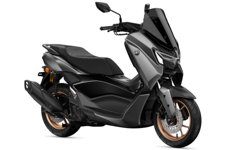 ヤマハ｜NMAX155テックマックス｜欧州仕様｜2026年モデル｜ヤマハ新型「NMAX 155 Tech MAX」初登場！ シフトダウン可能なCVT、スマホ連携機能を備え専用カラーを纏う【欧州】