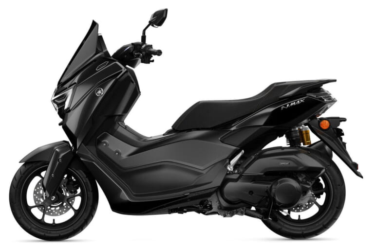 ヤマハ｜NMAX155テックマックス｜欧州仕様｜2026年モデル｜ヤマハ新型「NMAX 155 Tech MAX」初登場！ シフトダウン可能なCVT、スマホ連携機能を備え専用カラーを纏う【欧州】
