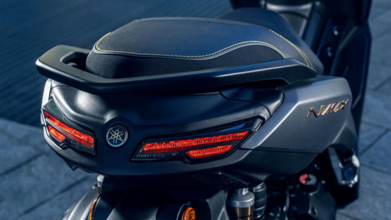 ヤマハ｜NMAX155テックマックス｜欧州仕様｜2026年モデル｜ヤマハ新型「NMAX 155 Tech MAX」初登場！ シフトダウン可能なCVT、スマホ連携機能を備え専用カラーを纏う【欧州】