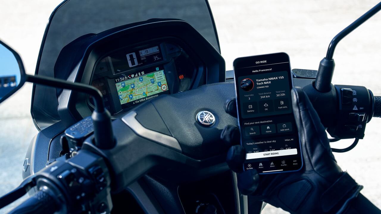 ヤマハ｜NMAX155テックマックス｜欧州仕様｜2026年モデル｜ヤマハ新型「NMAX 155 Tech MAX」初登場！ シフトダウン可能なCVT、スマホ連携機能を備え専用カラーを纏う【欧州】