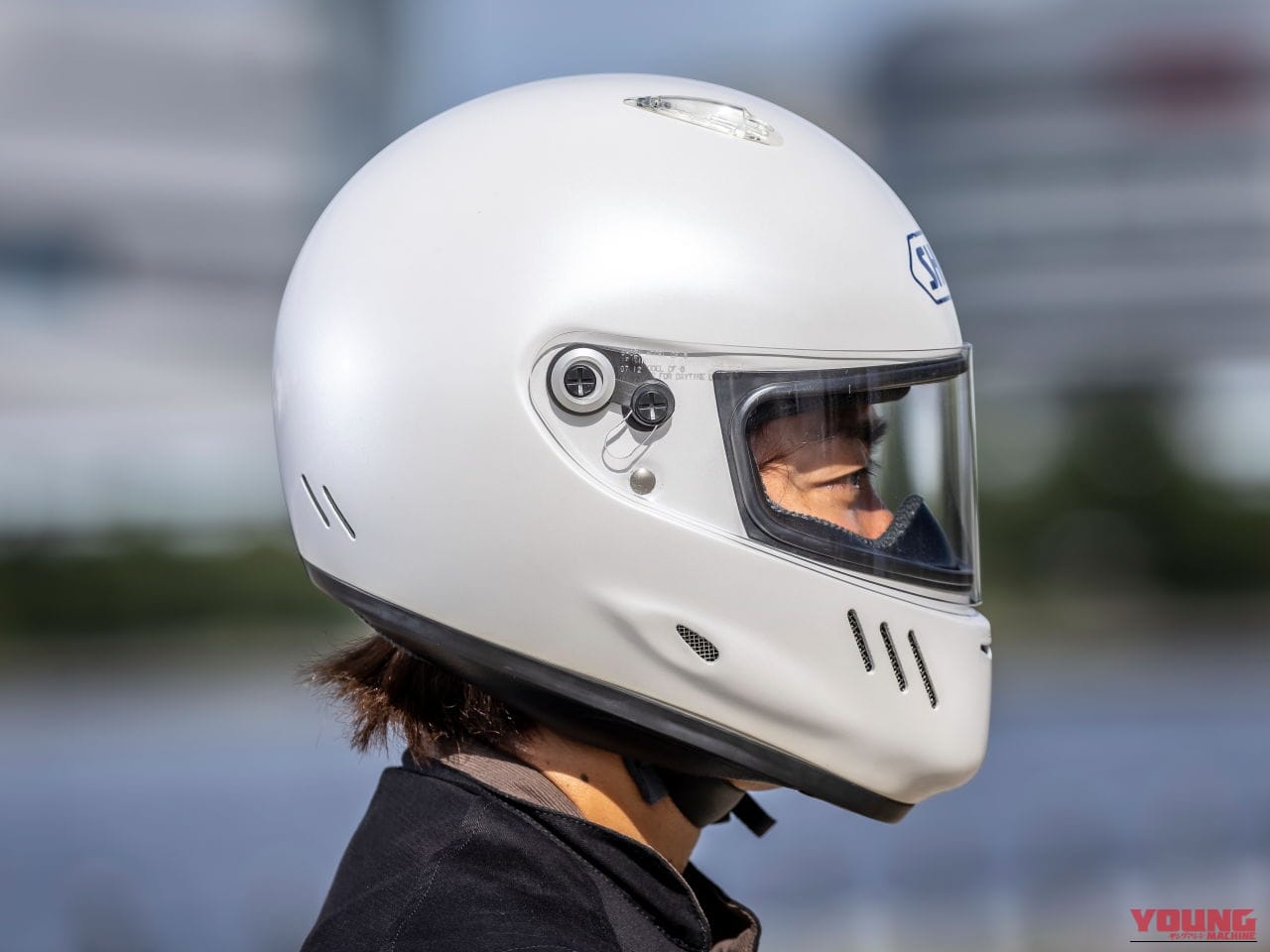 |待望のSHOEI「ワイバーンØ」発売! ワイバーンIIのユーザーが新旧を実際に使って徹底比較してみた!