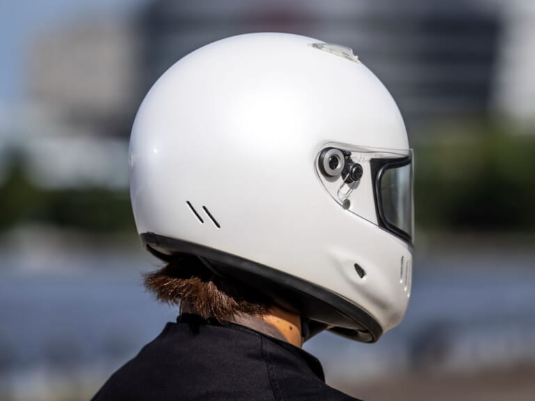 SHOEI|WYVERN II|待望のSHOEI「ワイバーンØ」発売! ワイバーンIIのユーザーが新旧を実際に使って徹底比較してみた!