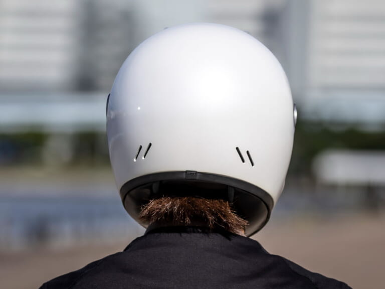 SHOEI|WYVERN II|待望のSHOEI「ワイバーンØ」発売! ワイバーンIIのユーザーが新旧を実際に使って徹底比較してみた!