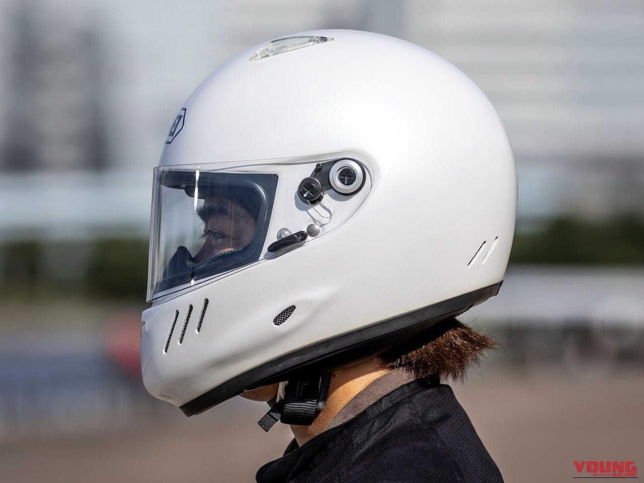 |待望のSHOEI「ワイバーンØ」発売! ワイバーンIIのユーザーが新旧を実際に使って徹底比較してみた!