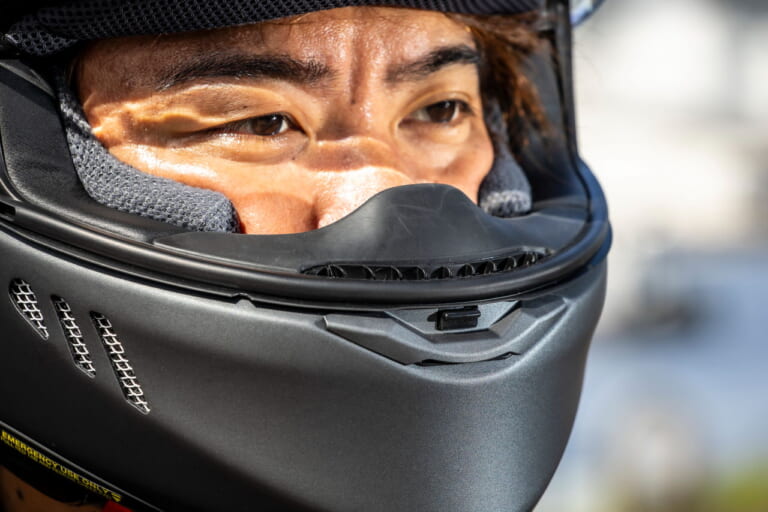 SHOEI|WYVERN Ø|待望のSHOEI「ワイバーンØ」発売! ワイバーンIIのユーザーが新旧を実際に使って徹底比較してみた!