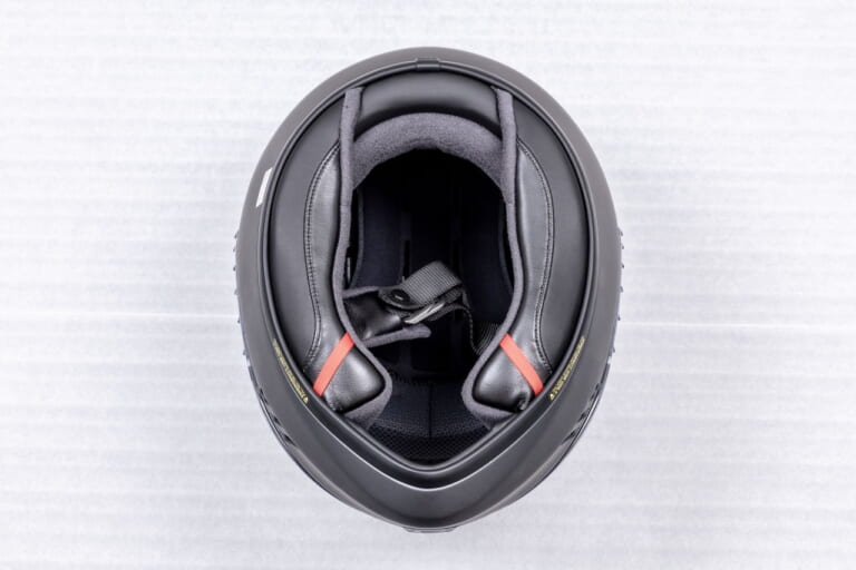 SHOEI|WYVERN II|待望のSHOEI「ワイバーンØ」発売! ワイバーンIIのユーザーが新旧を実際に使って徹底比較してみた!