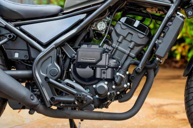 ホンダ｜レブル300 Eクラッチ｜北米仕様｜2026年モデル｜ホンダ新型「レブル300 Eクラッチ」登場！ 「レブル500」「レブル1100」シリーズにも新色【海外】