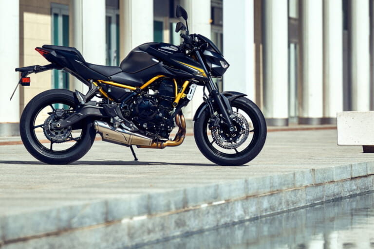 カワサキ｜Z650S｜欧州仕様｜2026年モデル｜カワサキ新型「Z650 S」初登場！ 最新3眼ヘッドライト採用、ライディングポジションも最適化【海外】