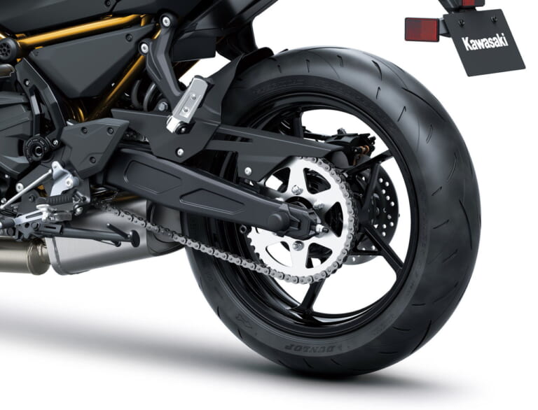 カワサキ｜Z650S｜北米仕様｜2026年モデル｜カワサキ新型「Z650 S」初登場！ 最新3眼ヘッドライト採用、ライディングポジションも最適化【海外】