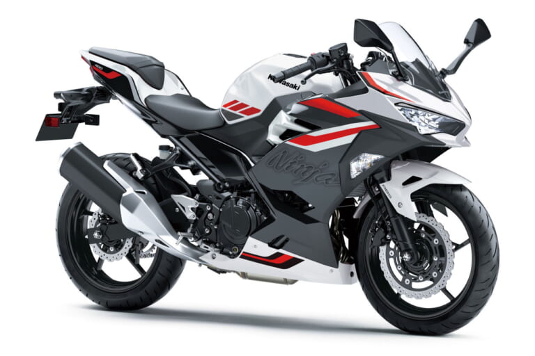 KAWASAKI NINJA400|ホンダ/カワサキ/スズキから続々! 最新スーパースポーツ/ツアラー/スクーター発売カレンダー【2025年11月版】