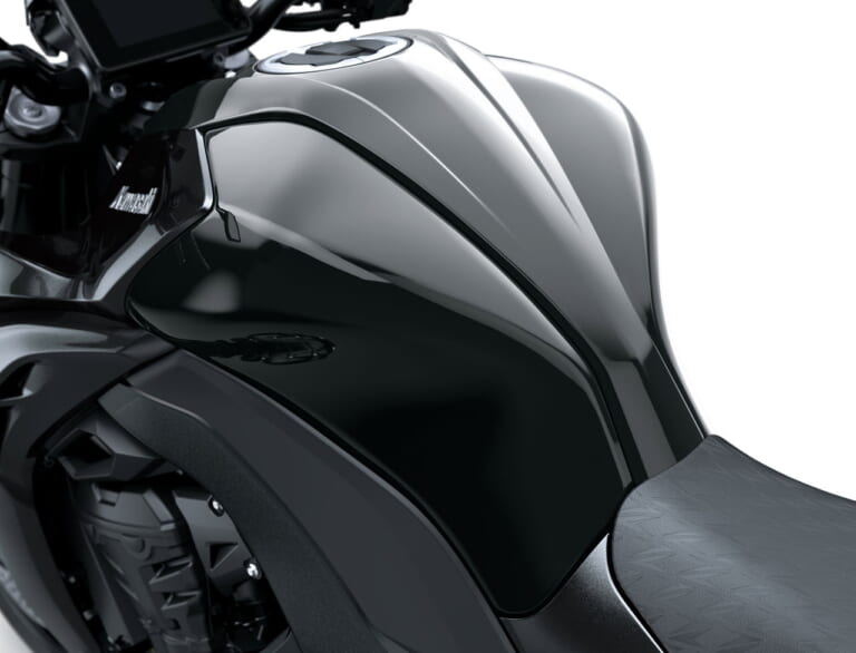 カワサキ|Z1100|2026年モデル|最大排気量の『Z』がモビショーで日本初公開! カワサキ新型「Z1100」「Z1100 SE」は2026年2月に国内発売へ