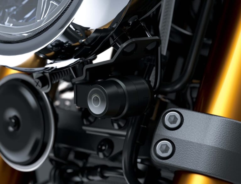 カワサキ｜Z900RS SE｜2026年モデル｜【世界初公開】カワサキ新型「Z900RS」登場！ 火の玉「SE」はドラレコ装備、RSはライポジも変わったが優れたデザインは不変