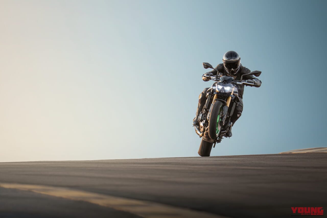 カワサキ｜Z900｜北米仕様｜2026年モデル｜北米独自のホワイトZ900！ カワサキ「Z900」「Z900 SE」の2026年モデルが登場