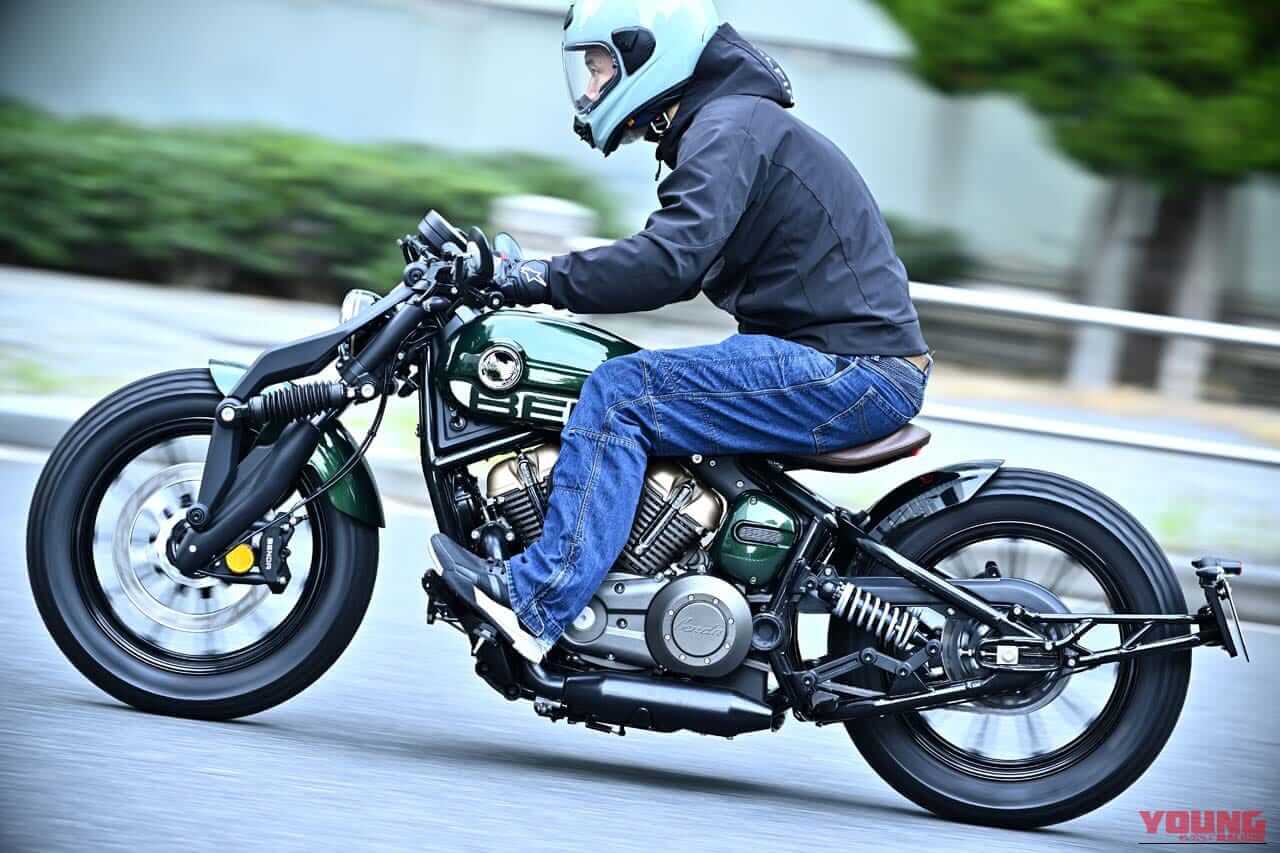 ベンダ｜ナポレオンボブ250｜【日本初上陸】独創デザインの水冷250cc・V型2気筒カスタムクルーザー「BENDA ナポレオンボブ250」試乗インプレッション