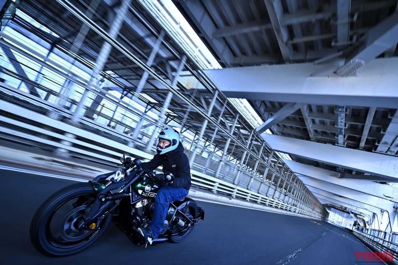 ベンダ|ナポレオンボブ250|【日本初上陸】独創デザインの水冷250cc・V型2気筒カスタムクルーザー「BENDA ナポレオンボブ250」試乗インプレッション