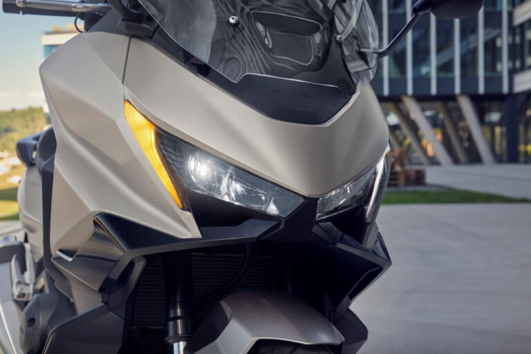 ホンダ｜フォルツァ750｜欧州仕様｜2026年モデル｜ホンダが「フォルツァ750」の2026年モデルを発表！ 5インチTFTメーターも搭載するGTコンセプトの大型スクーター