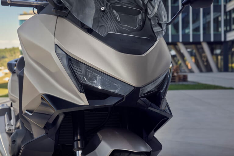 ホンダ｜フォルツァ750｜欧州仕様｜2026年モデル｜ホンダが「フォルツァ750」の2026年モデルを発表！ 5インチTFTメーターも搭載するGTコンセプトの大型スクーター