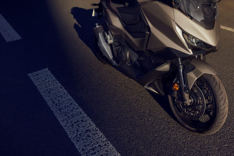 ホンダ｜フォルツァ750｜欧州仕様｜2026年モデル｜ホンダが「フォルツァ750」の2026年モデルを発表！ 5インチTFTメーターも搭載するGTコンセプトの大型スクーター