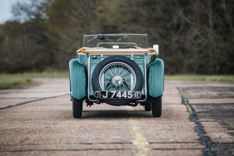 1939年製MG TA｜「なぜ2.4億円？」ナンバープレートが邸宅並みの価格になるイギリスの意外な理由【エンジェルナンバーもびっくり】