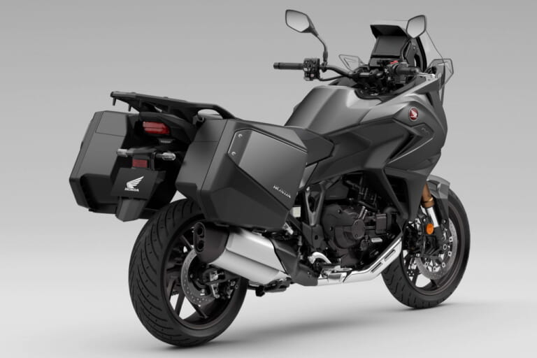 ホンダ|NT1100|欧州仕様|2026年モデル|電サス&6軸IMU採用のホンダ「NT1100」が2026年モデルに! 新色“グレーメタリック”採用【海外】