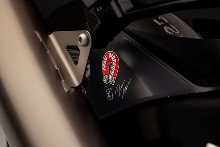 ホンダUK|CBR1000RR-RファイアーブレードSP ディーン・ハリソン レプリカ|【限定12台】マン島TT・スーパーストック優勝記念車「CBR1000RR-RファイアーブレードSP ディーン・ハリソン レプリカ」をホンダUKが発売【海外】