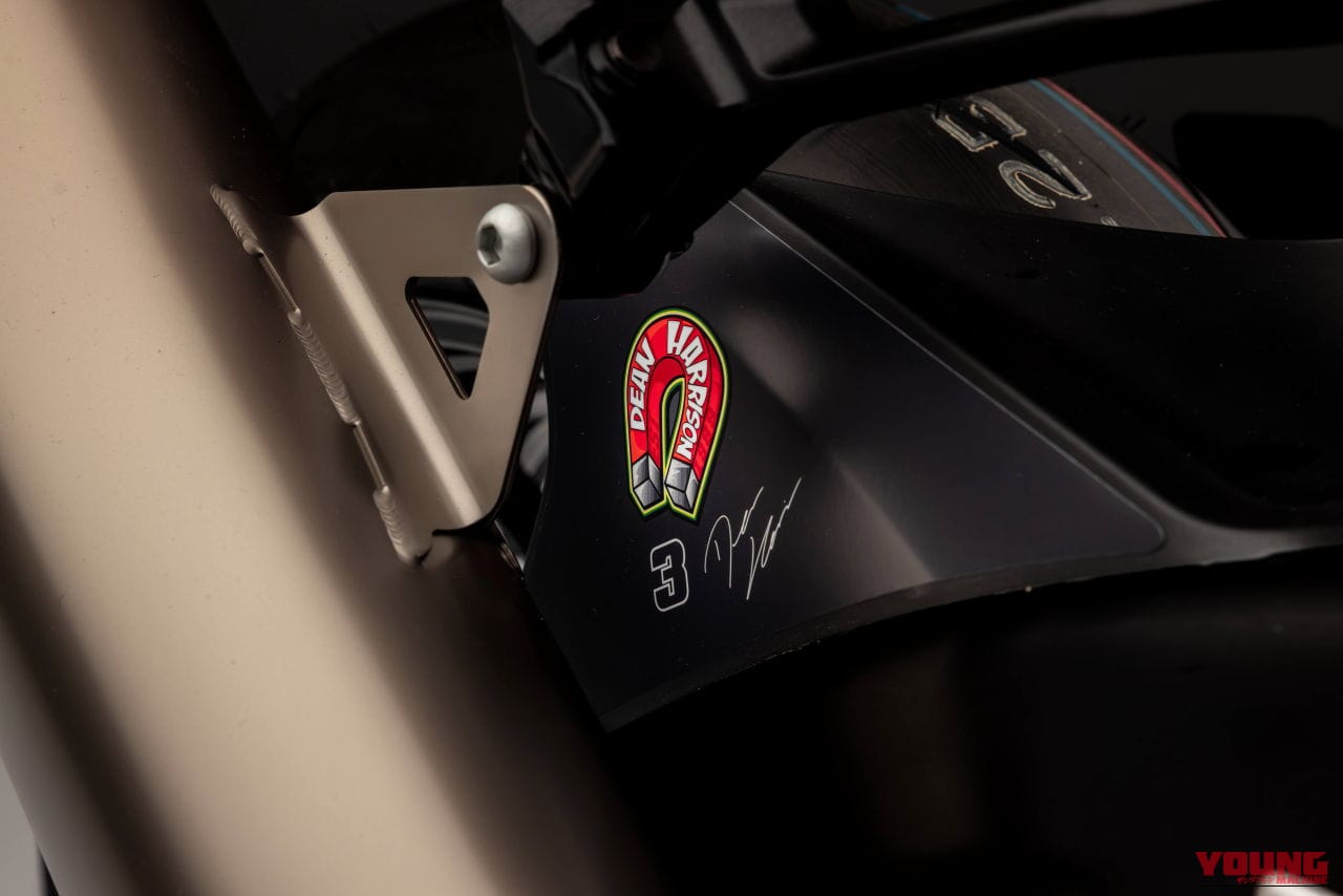 ホンダUK|CBR1000RR-RファイアーブレードSP ディーン・ハリソン レプリカ|【限定12台】マン島TT・スーパーストック優勝記念車「CBR1000RR-RファイアーブレードSP ディーン・ハリソン レプリカ」をホンダUKが発売【海外】