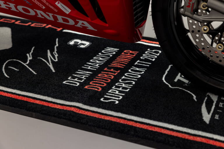 ホンダUK|CBR1000RR-RファイアーブレードSP ディーン・ハリソン レプリカ|【限定12台】マン島TT・スーパーストック優勝記念車「CBR1000RR-RファイアーブレードSP ディーン・ハリソン レプリカ」をホンダUKが発売【海外】