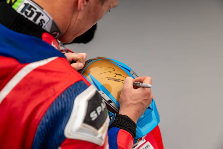 ホンダUK|CBR1000RR-RファイアーブレードSP ディーン・ハリソン レプリカ|【限定12台】マン島TT・スーパーストック優勝記念車「CBR1000RR-RファイアーブレードSP ディーン・ハリソン レプリカ」をホンダUKが発売【海外】