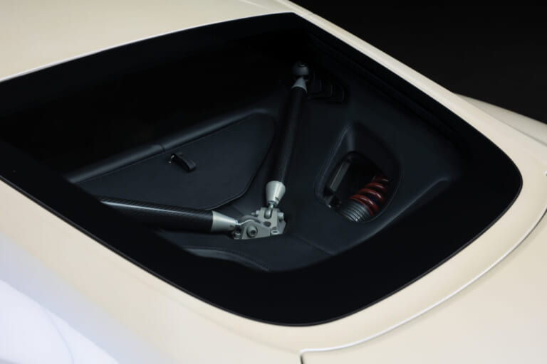 タワーバー｜【衝撃】007に選ばれなかったアストンマーティン「One-77」 77台限定スーパーカーの知られざる物語