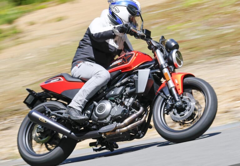 「軽量化の効果、強く実感」強力タッグから生まれた「ハーレーダビットソンX350」軽量サイレンサーが発売