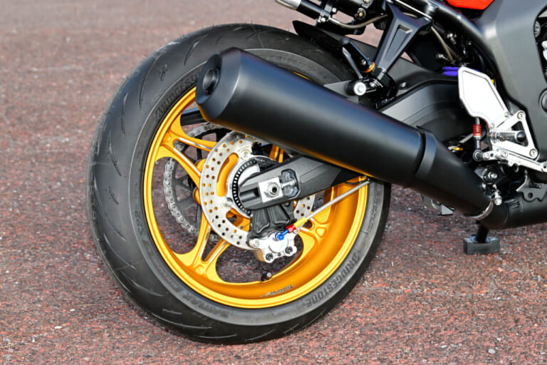 アクティブ｜CB1000F｜カスタム｜ボルドールカラーのCB1000F!! アクティブから自社パーツで勝負のカスタム車が早くも登場