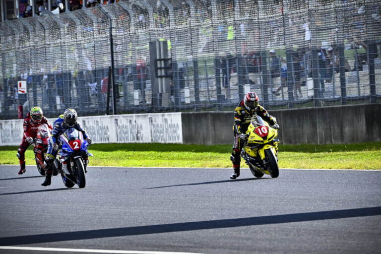 DUNLOP Racing Team with YAHAGI|長島哲太|ついに表彰台3位! みんなの頑張りがカタチになった大きな1歩──ファインダー越しに見た長島哲太×ダンロップの挑戦2025