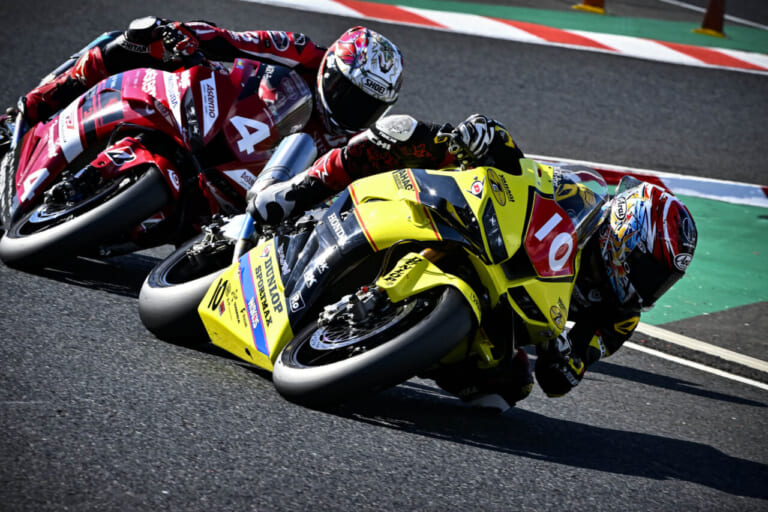 DUNLOP Racing Team with YAHAGI|長島哲太|ついに表彰台3位! みんなの頑張りがカタチになった大きな1歩──ファインダー越しに見た長島哲太×ダンロップの挑戦2025