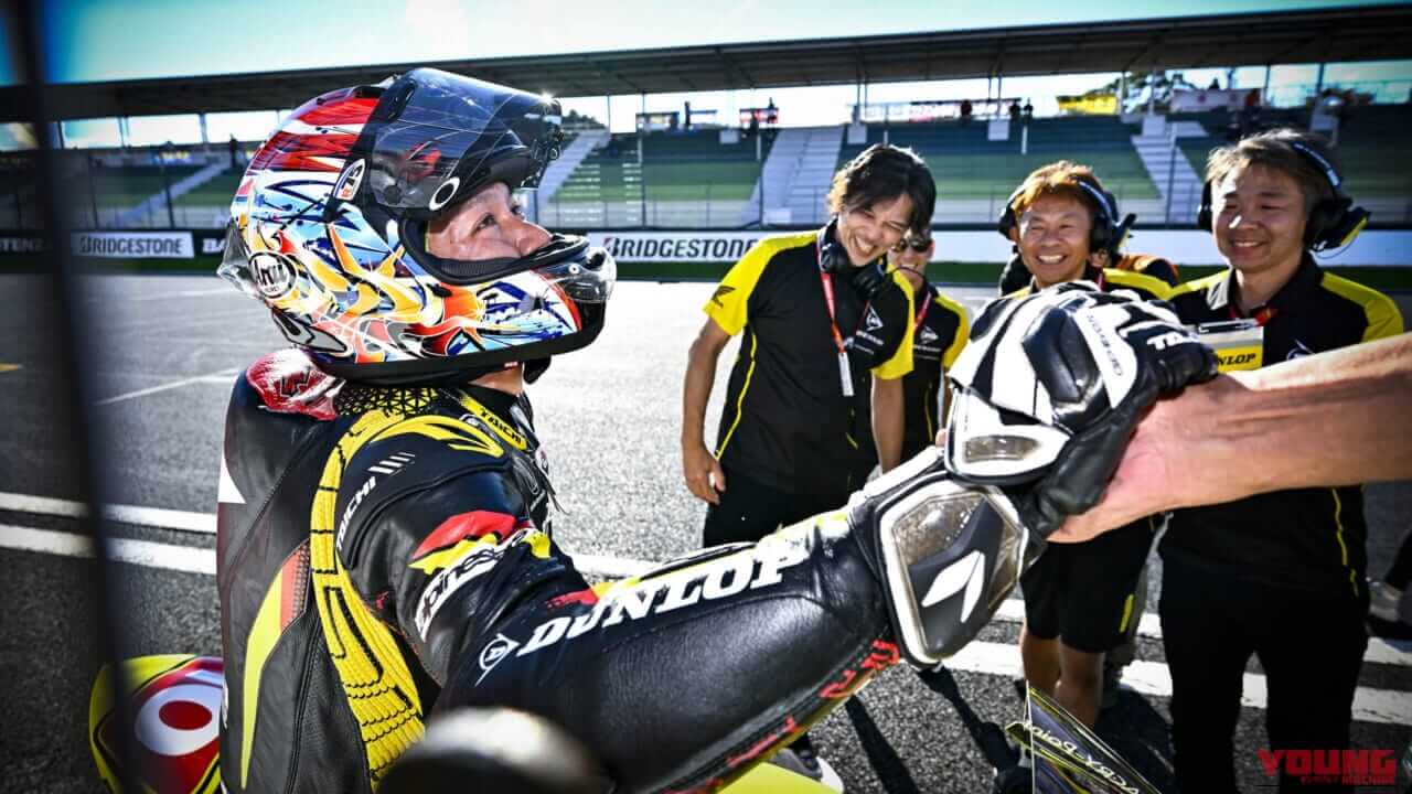 ついに表彰台3位! みんなの頑張りがカタチになった大きな1歩──ファインダー越しに見た長島哲太×ダンロップの挑戦2025