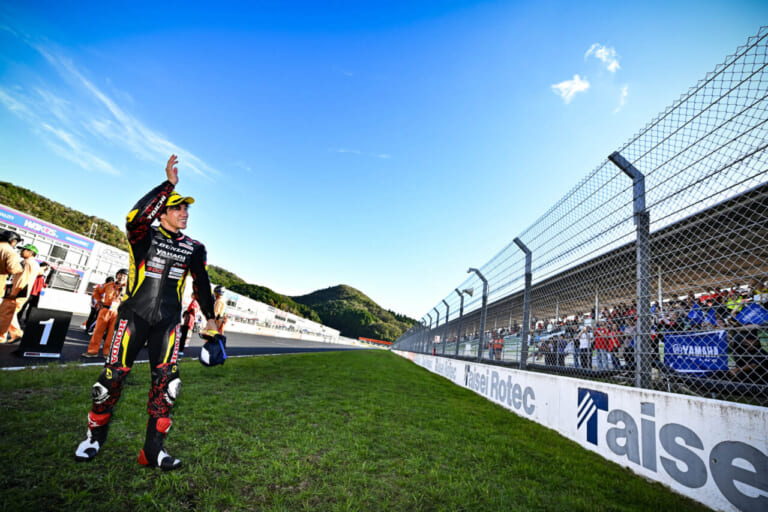 DUNLOP Racing Team with YAHAGI｜長島哲太｜ついに表彰台3位！ みんなの頑張りがカタチになった大きな1歩──ファインダー越しに見た長島哲太×ダンロップの挑戦2025