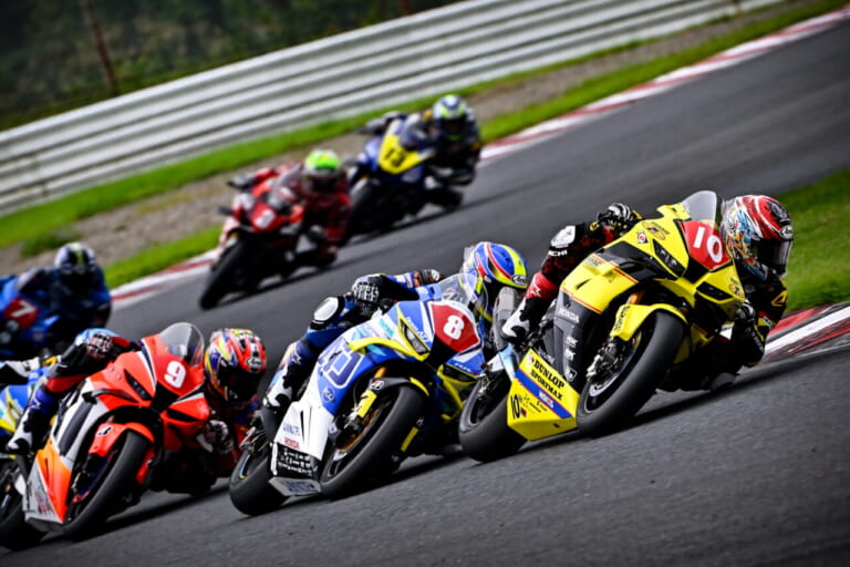 DUNLOP Racing Team with YAHAGI｜長島哲太｜レース以前の思わぬ不運、レース2では光明も見えた──ファインダー越しに見た長島哲太×ダンロップの挑戦2025