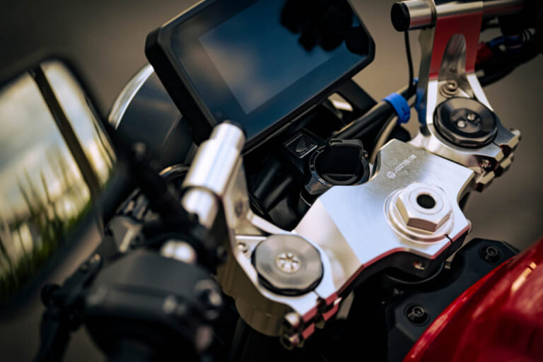 アクティブ|CB1000F|カスタム|ボルドールカラーのCB1000F!! アクティブから自社パーツで勝負のカスタム車が早くも登場